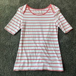 Women’s 3/4 Shade Sleeve Top